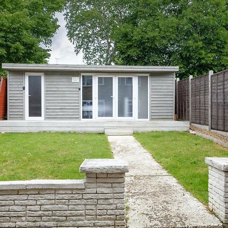 Dickens Suite- Cozy Suite 15Min Close To Gatwick Crawley  Exterior foto